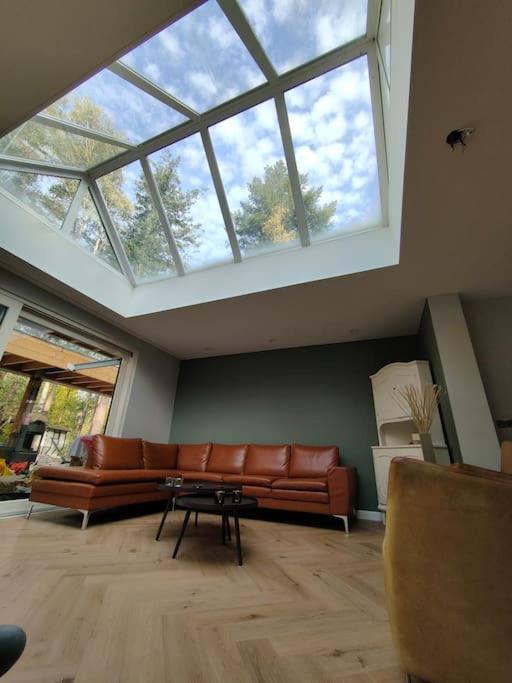 Kindvriendelijke Bungalow In Het Bos Bij Zwemmeer. Vilsteren Zewnętrze zdjęcie